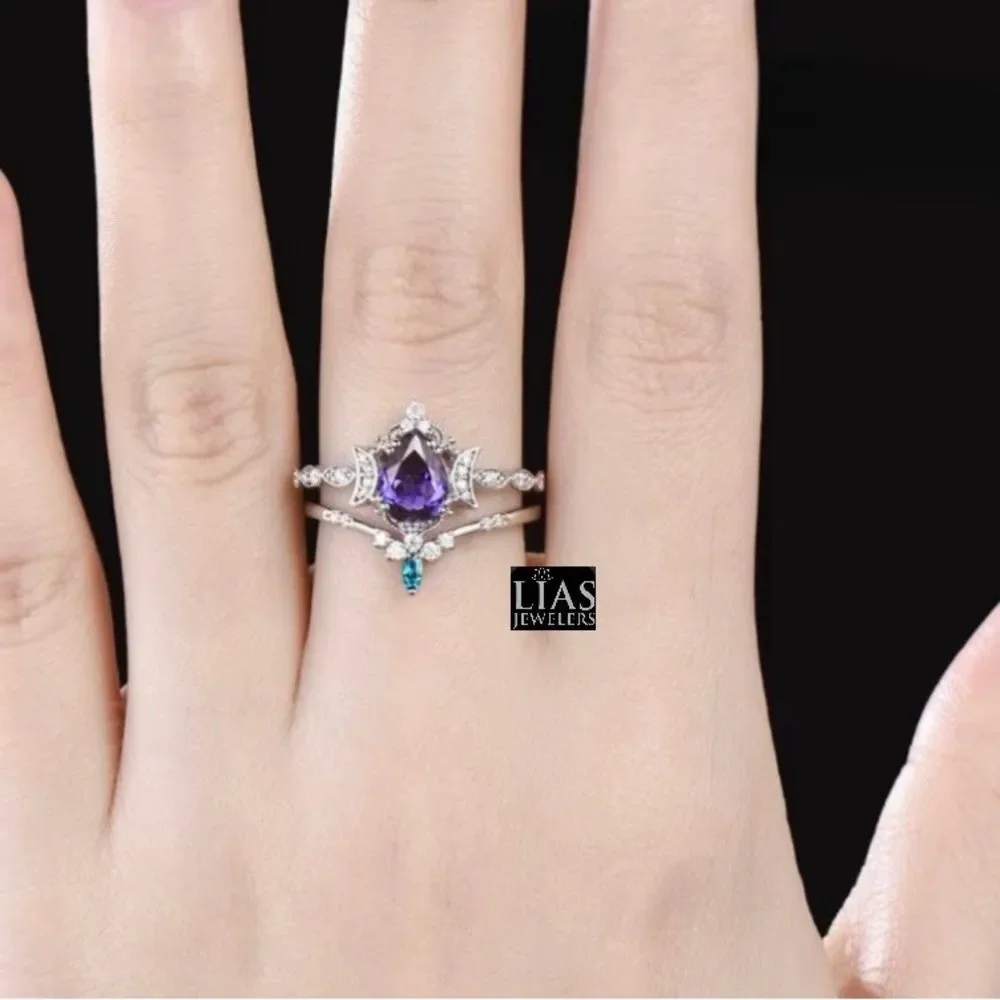 Brand New 18k White Gold Wedding Ring Set